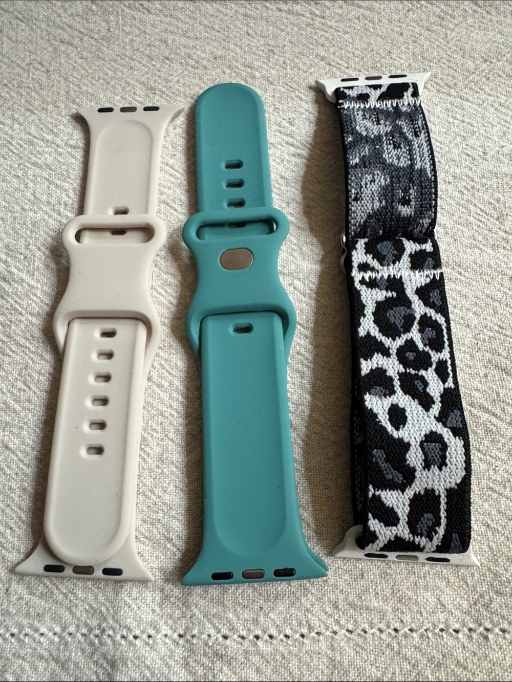 Disney & Leopard Apple Adjustable Watch Bands 45mm 44mm Bundle of 3 Watch Bands - Picture 2 of 2